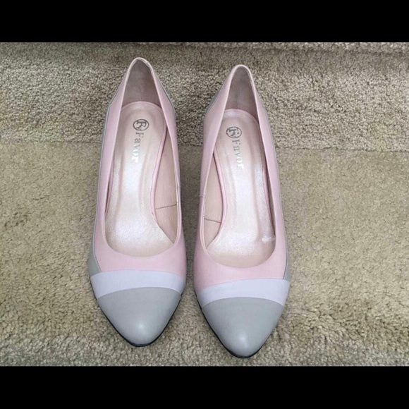 Leather Shoes - Picture 2 of 5